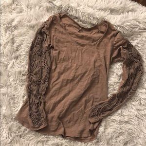 From LF beautiful lace detailing on the sleeves.